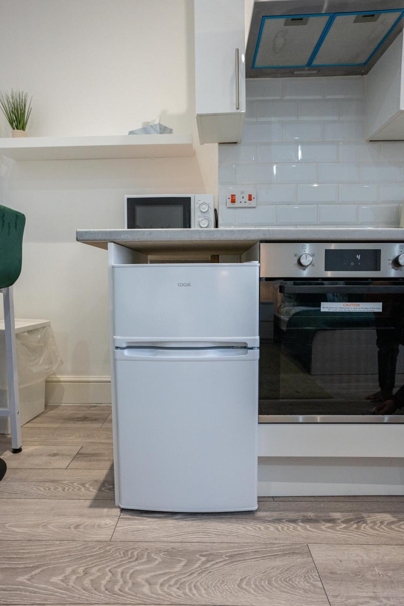 Beautiful Studio Flat In Hackney Next To Overground Station ロンドン エクステリア 写真